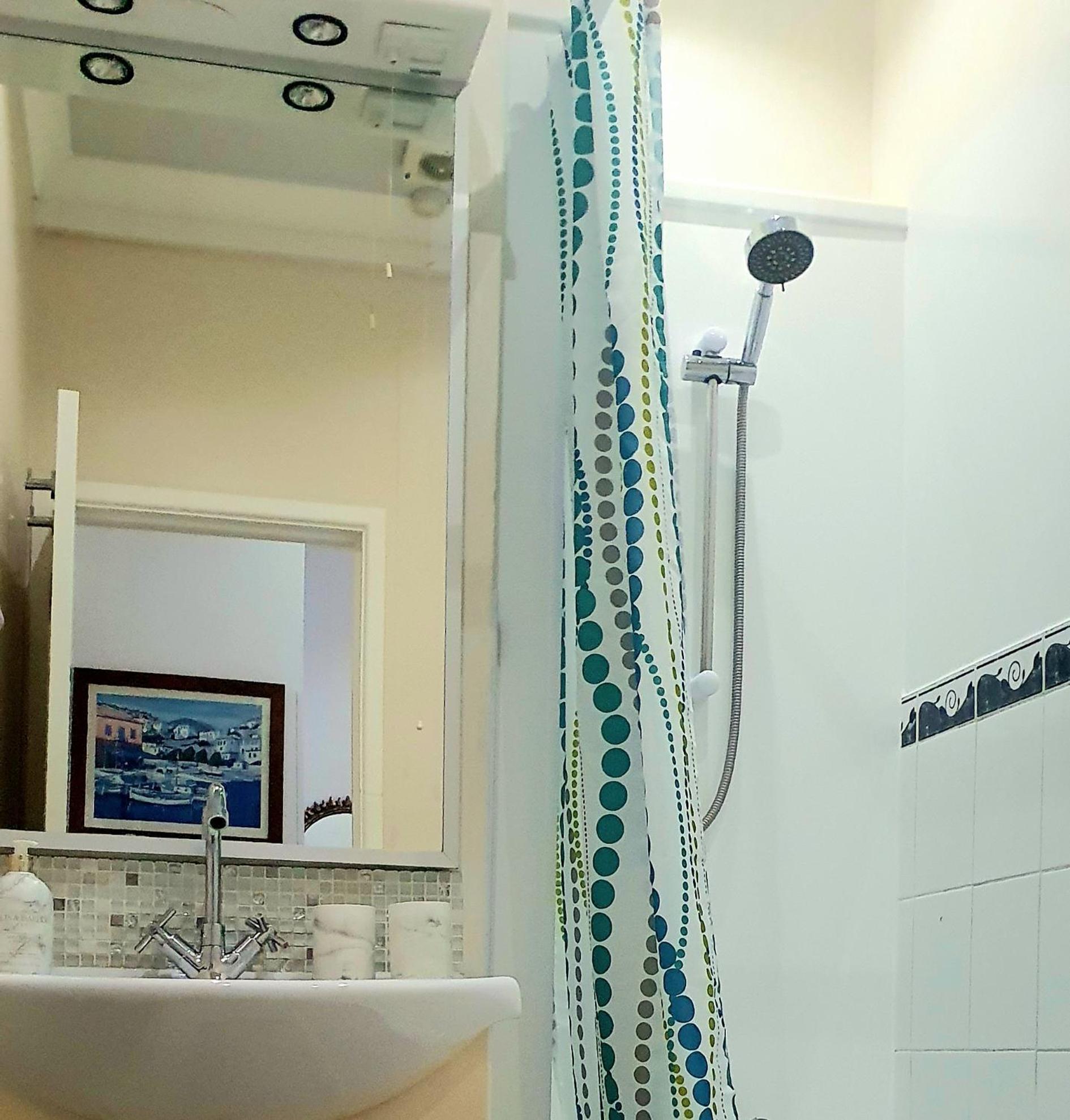 A Beautiful Apartment With Stunning Sea Views & Private Balcony Bournemouth Dış mekan fotoğraf
